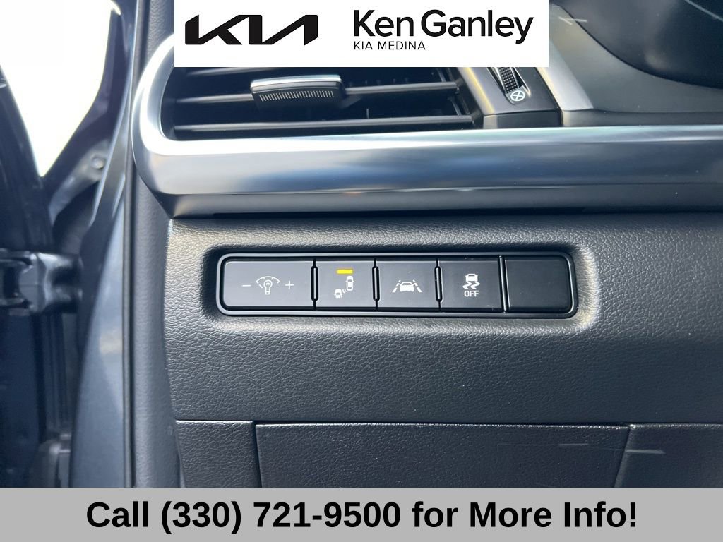 Used 2022 Kia Telluride LX image 29