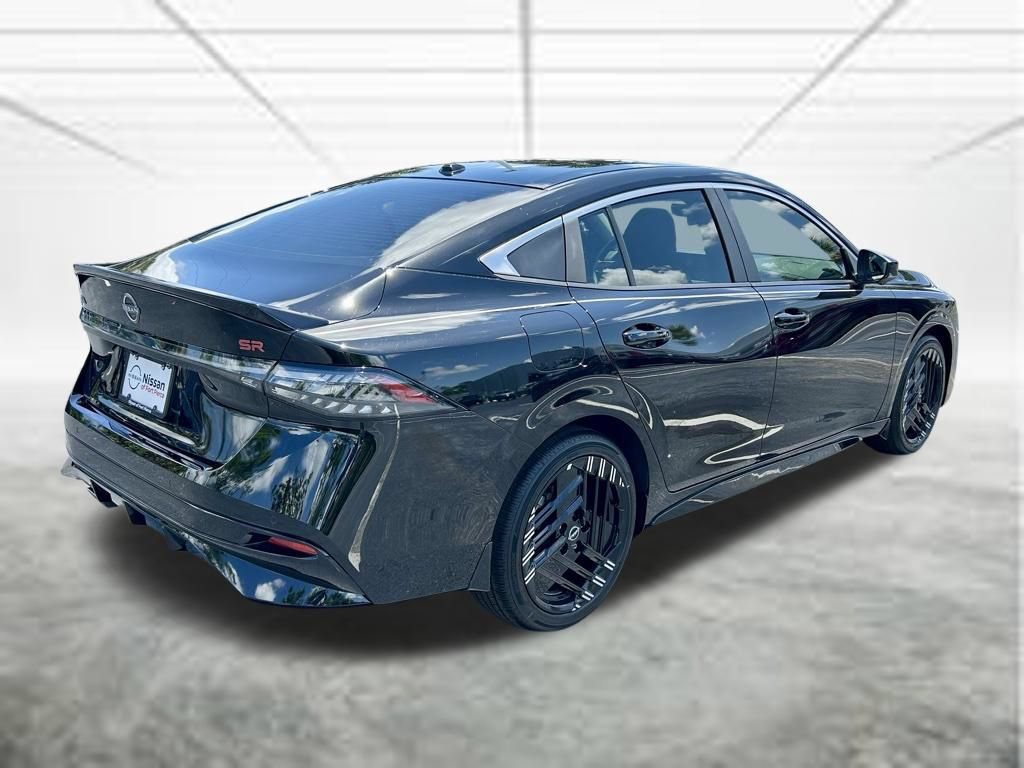 New 2026 Nissan Sentra SR w/ SR Premium Package FWD image 5