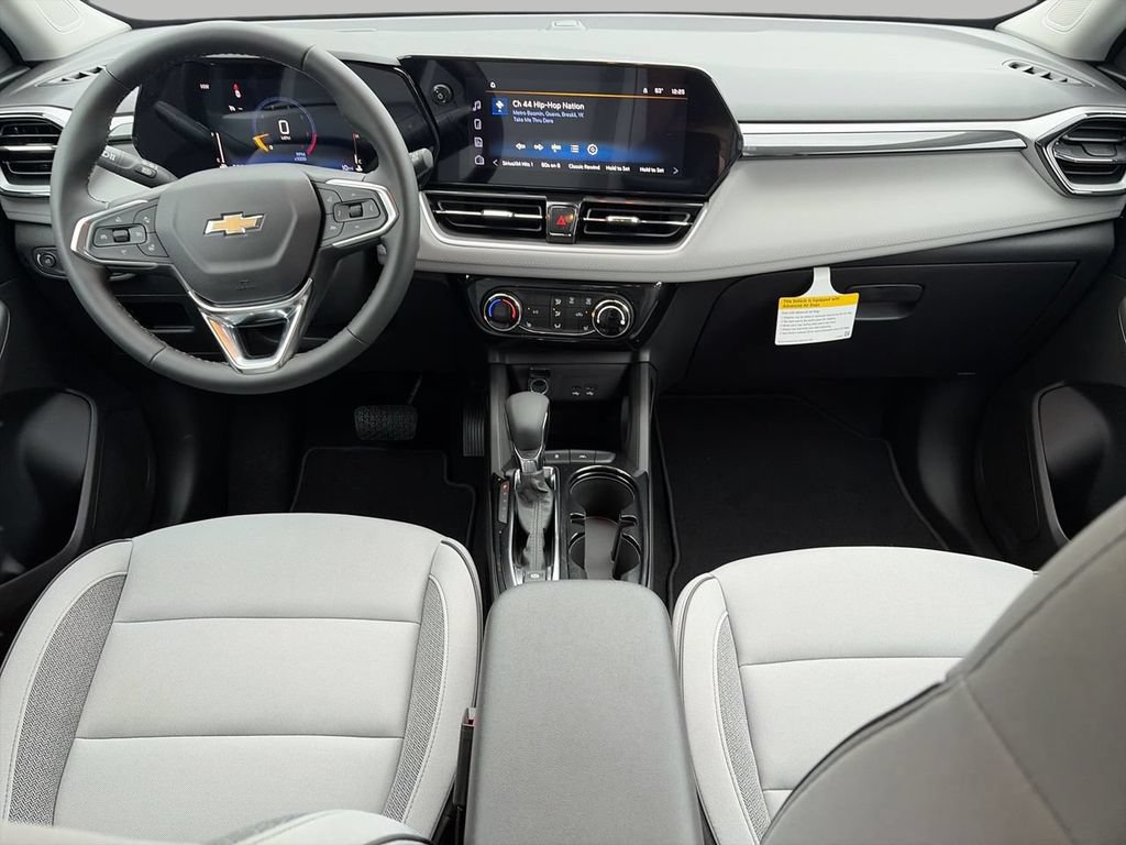 New 2026 Chevrolet TrailBlazer LT w/ LT Cold Weather Package FWD image 9