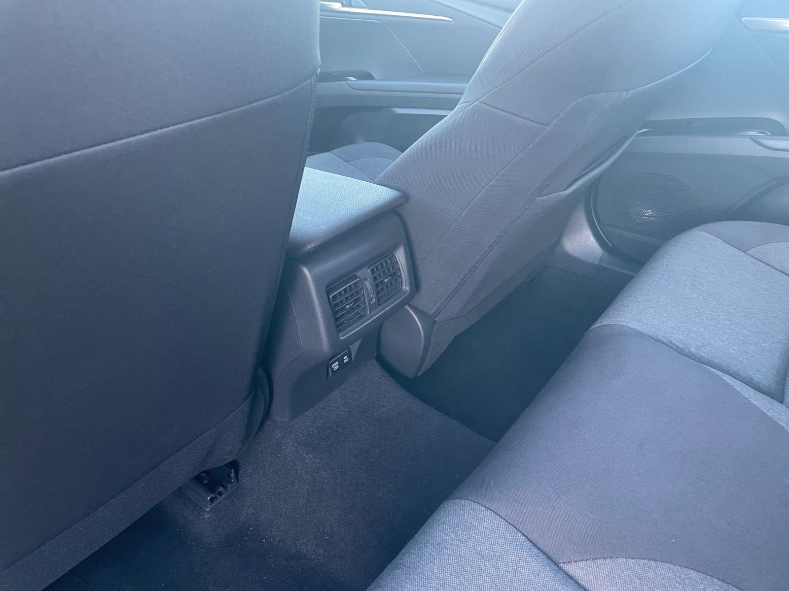 Used 2025 Toyota Camry LE image 24