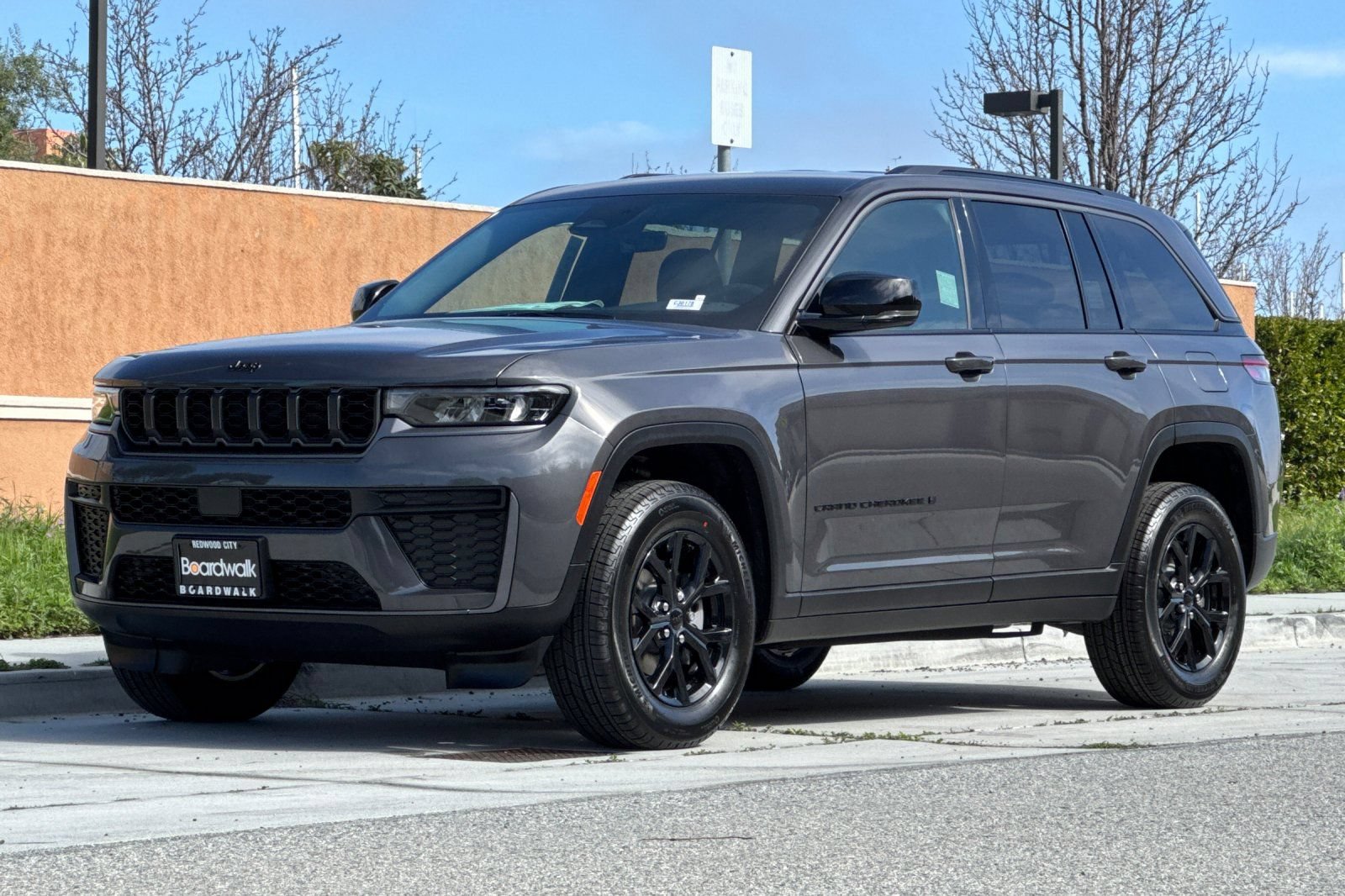 New 2026 Jeep Grand Cherokee Altitude AWD/4WD image 8
