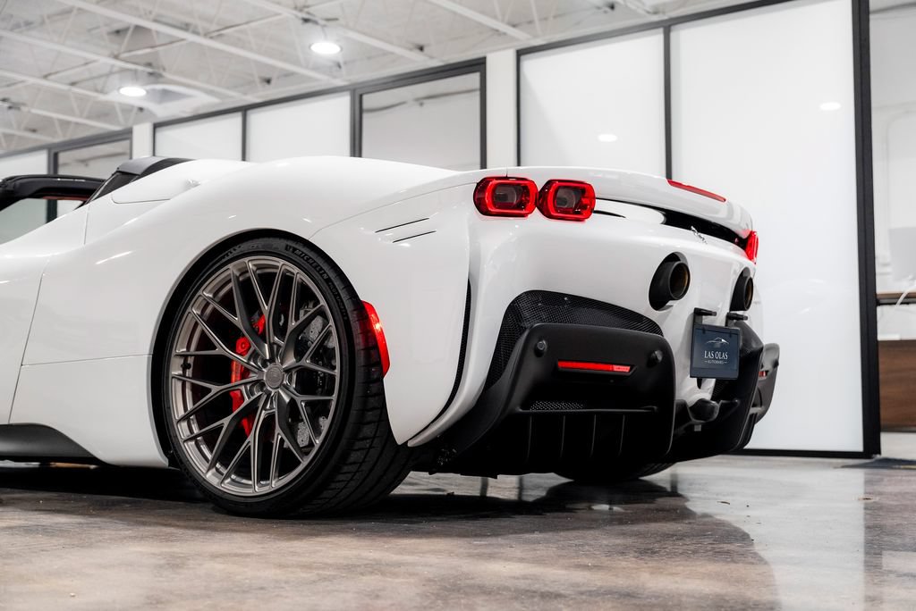 Used 2022 Ferrari SF90 Spider AWD/4WD image 24