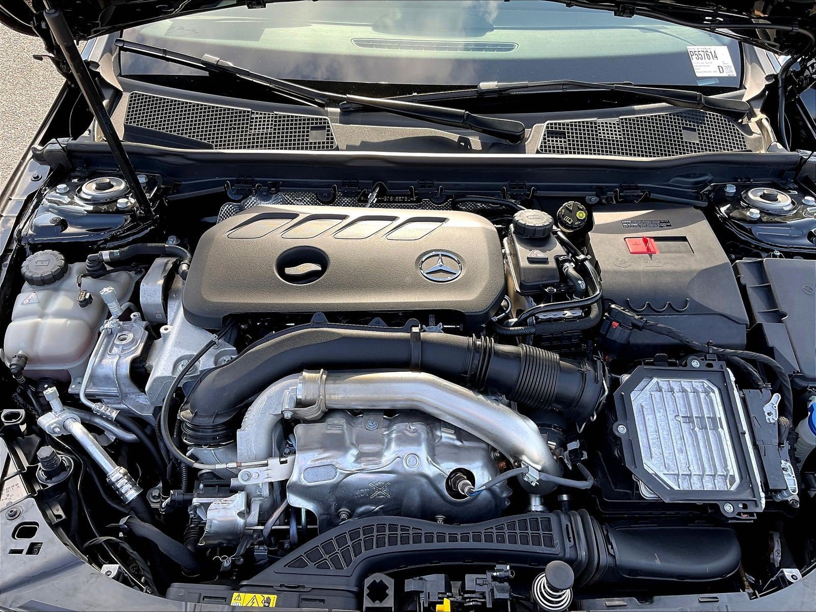 Used 2025 Mercedes-Benz CLA 250 4MATIC image 31