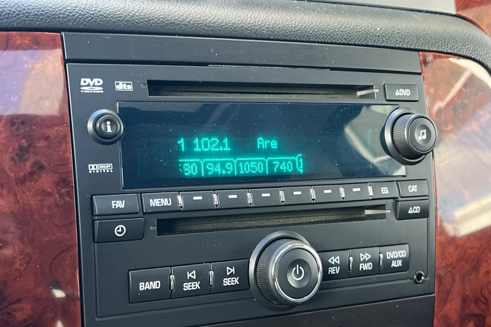 Used 2013 Chevrolet Tahoe LT image 19