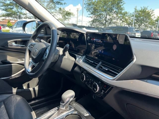 Used 2024 Chevrolet Trax ACTIV w/ Driver Confidence Package FWD image 36