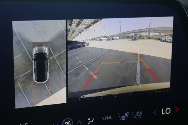 Used 2025 Chevrolet Blazer EV RS image 21