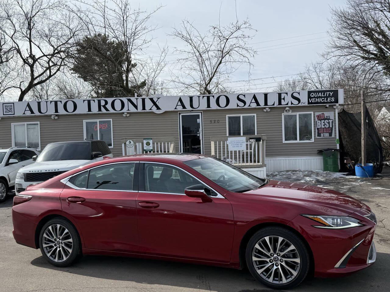 Used 2019 Lexus ES 350 w/ Premium Package FWD image 2