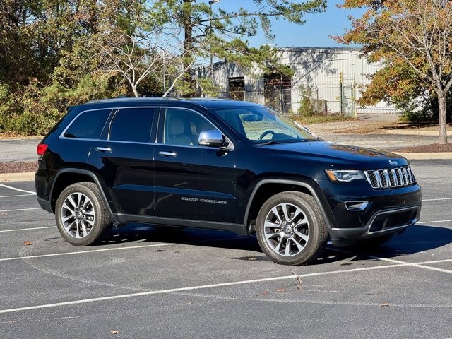 Used 2018 Jeep Grand Cherokee Limited w/ Luxury Group II image 9