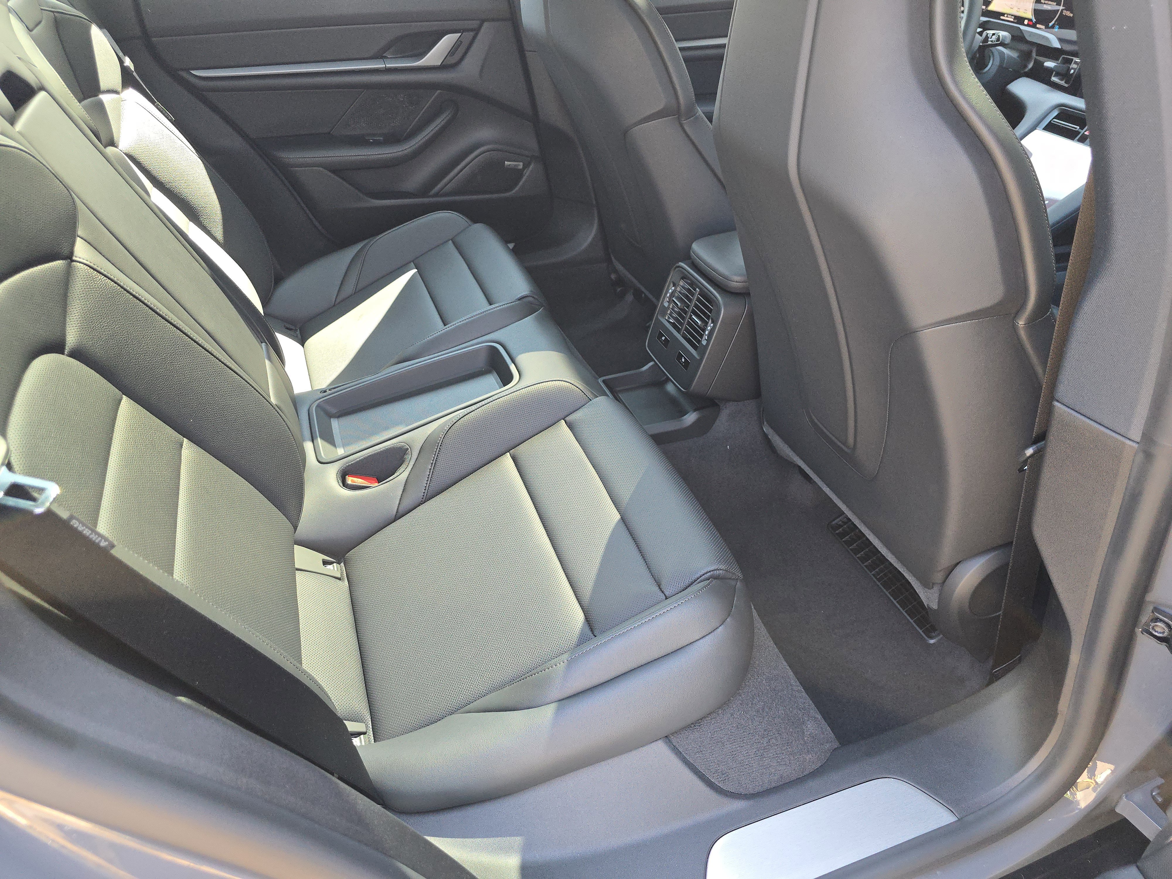 New 2025 Porsche Taycan image 12