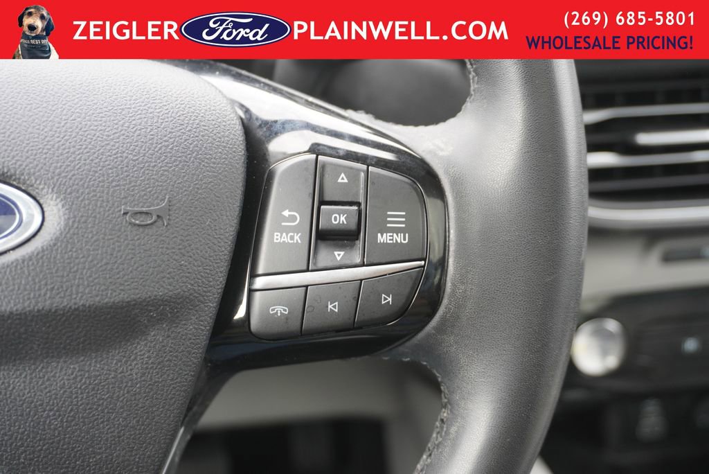 Used 2024 Ford Escape Platinum w/ Class II Trailer Tow Package image 27