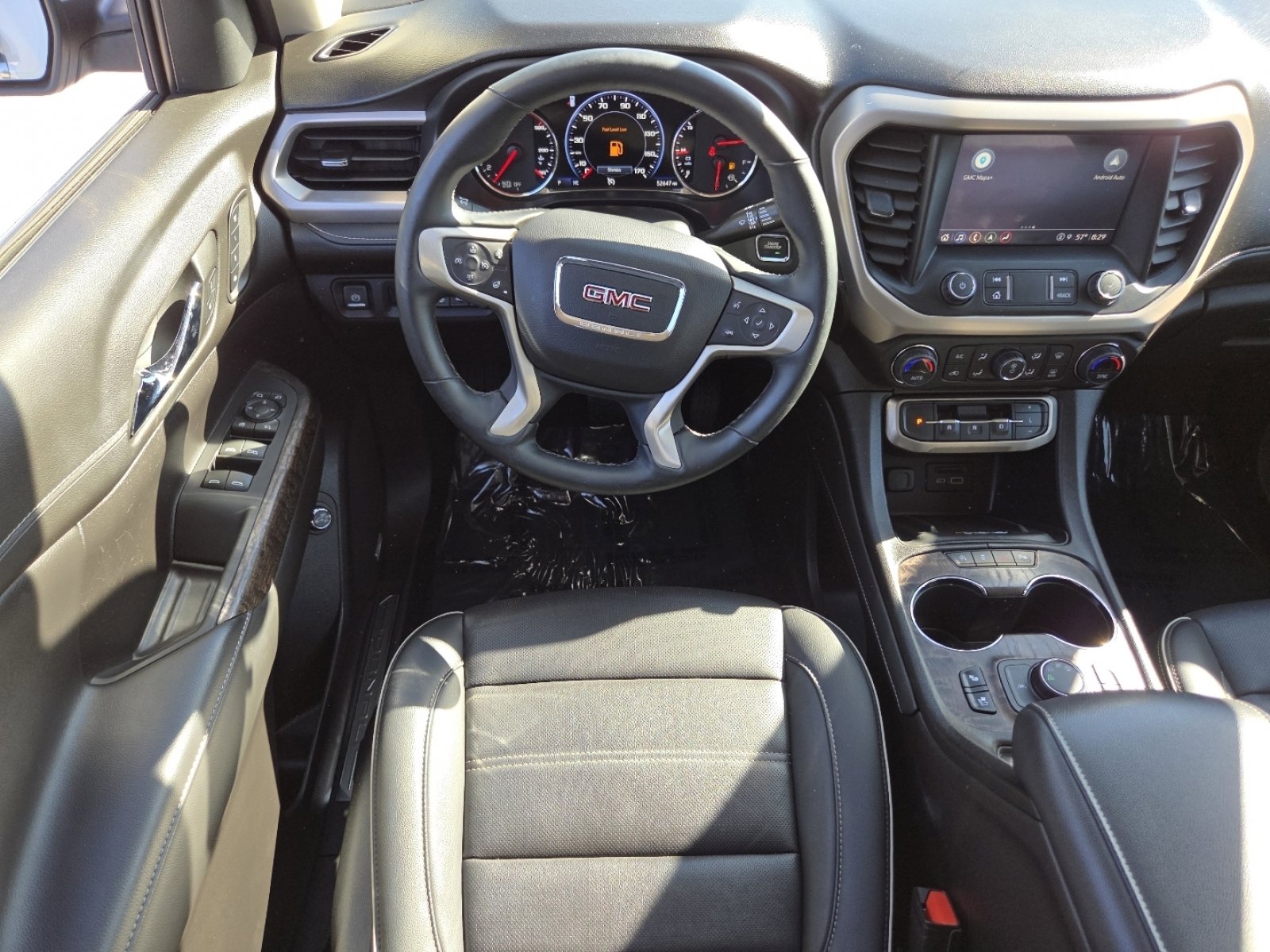Used 2023 GMC Acadia Denali w/ Denali Technology Package AWD/4WD image 28