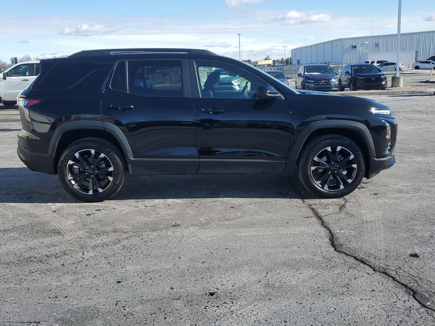 Used 2025 Chevrolet Equinox RS w/ Safety and Technology Package image 10