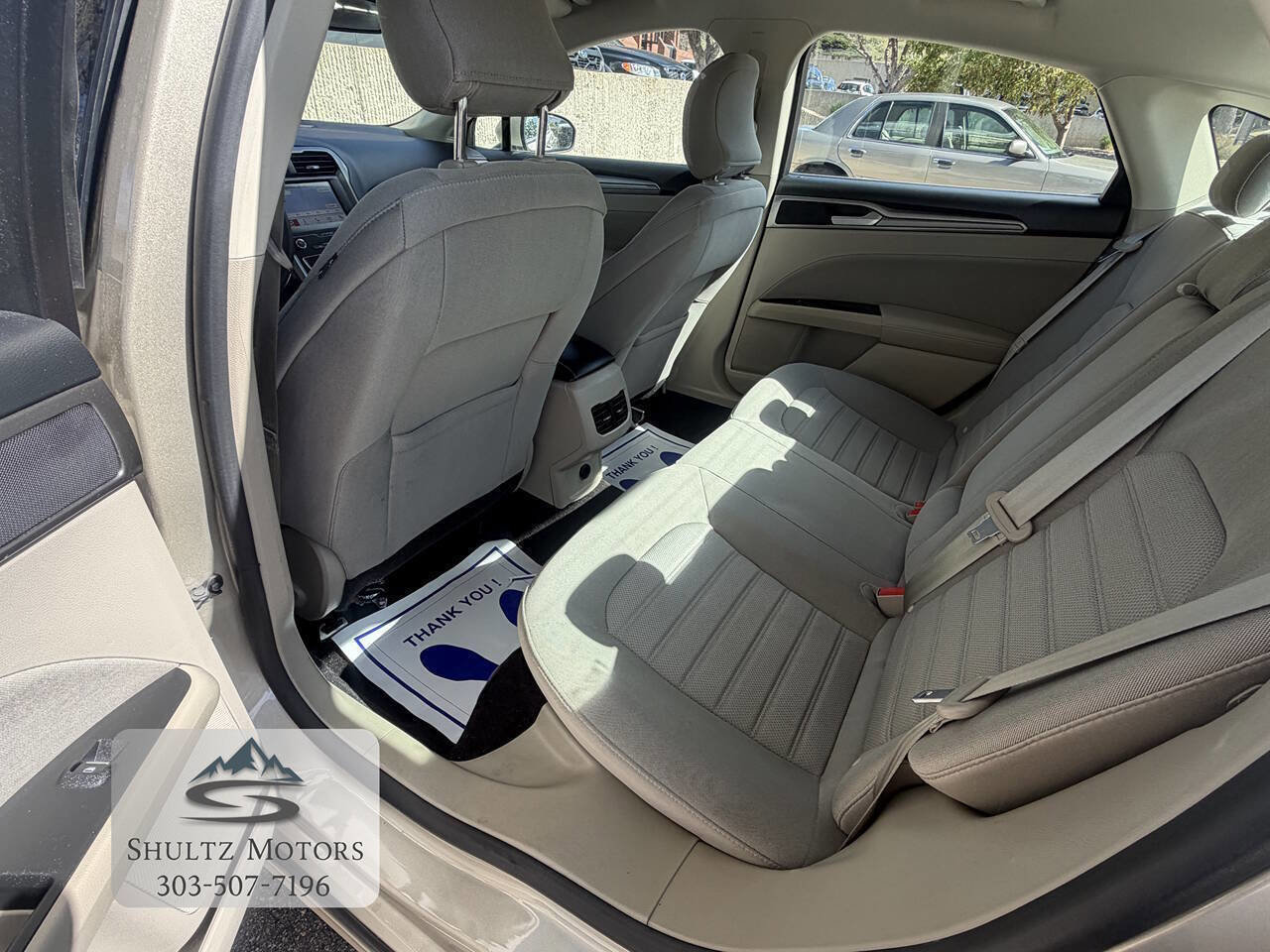 Used 2019 Ford Fusion SE FWD image 9