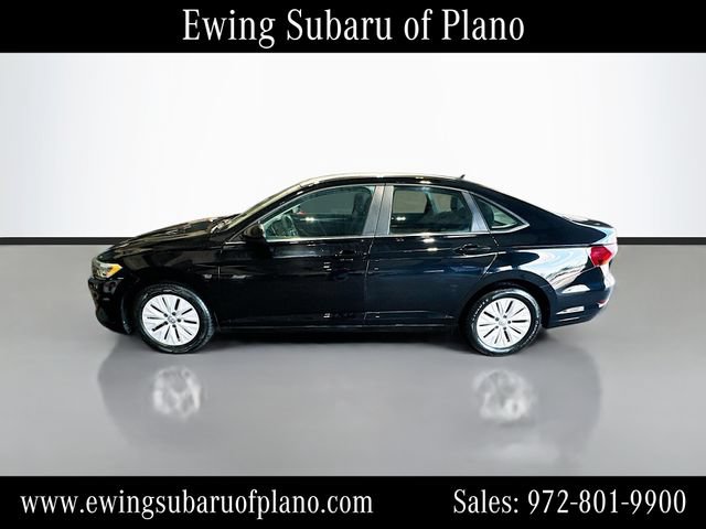 Used 2019 Volkswagen Jetta R-Line FWD image 4