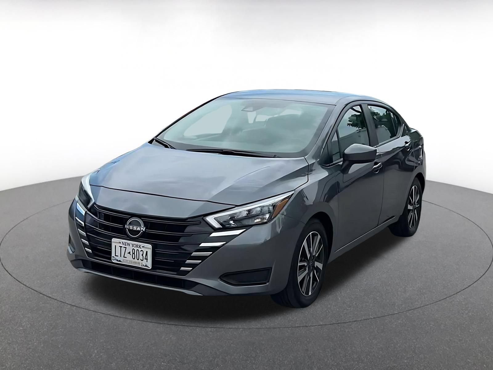 Used 2025 Nissan Versa SV FWD image 6