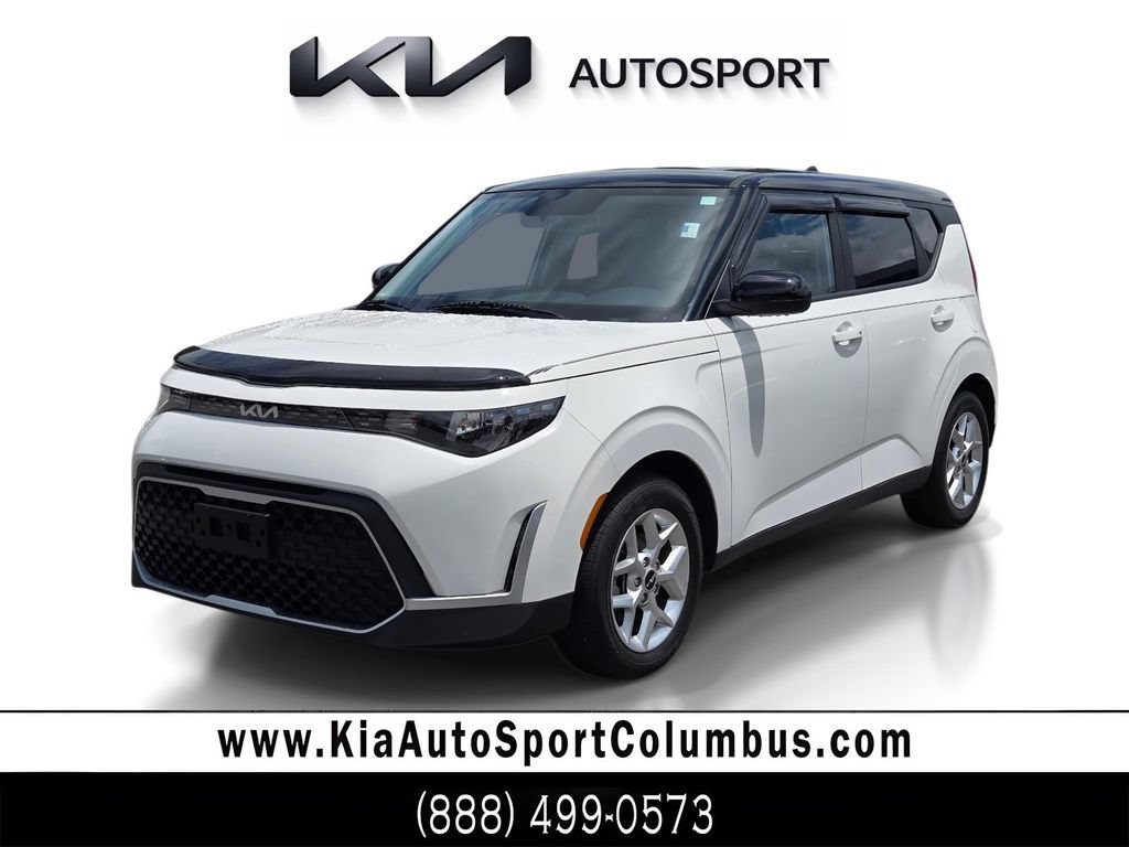 Certified 2025 Kia Soul S