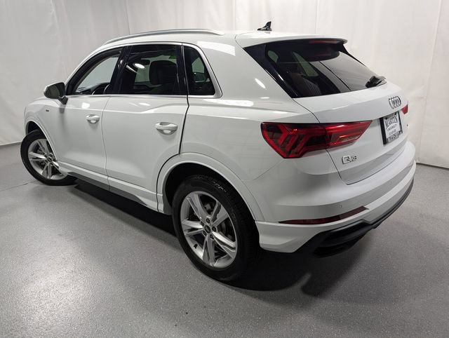 Used 2022 Audi Q3 2.0T Premium Plus w/ Premium Plus Package AWD/4WD image 7