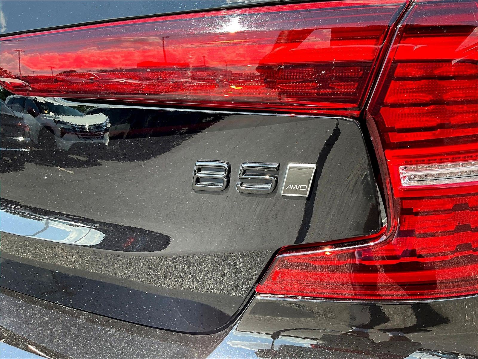 Used 2023 Volvo S60 B5 Plus AWD/4WD image 24