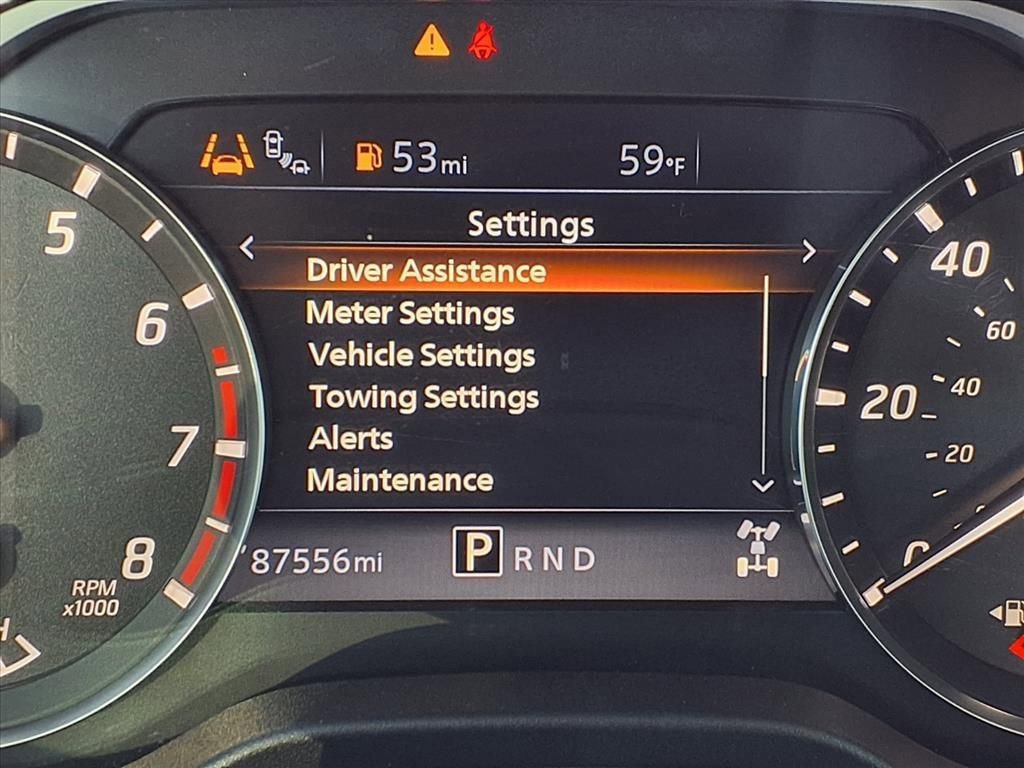 Used 2020 Nissan Titan SL w/ Moonroof Package image 29