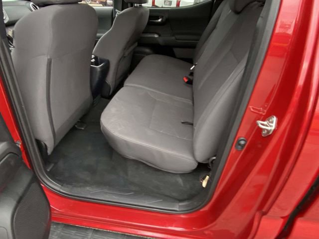 Used 2018 Toyota Tacoma TRD Sport image 8
