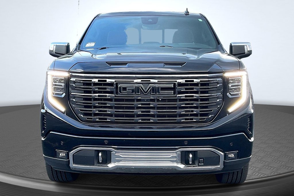 Used 2025 GMC Sierra 1500 Denali Ultimate AWD/4WD image 2