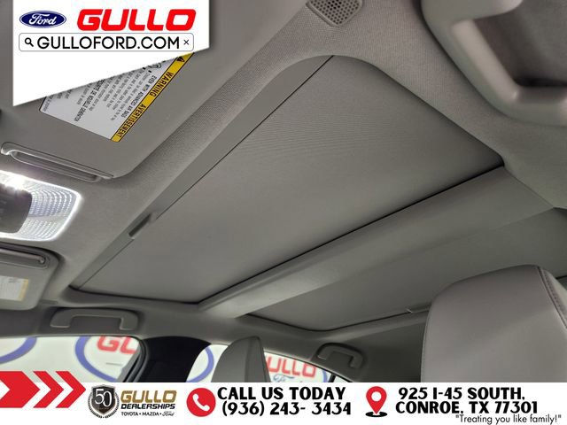 Used 2024 Toyota Prius XLE FWD image 18