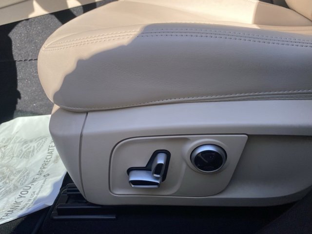 Used 2022 Maserati Levante GT image 21