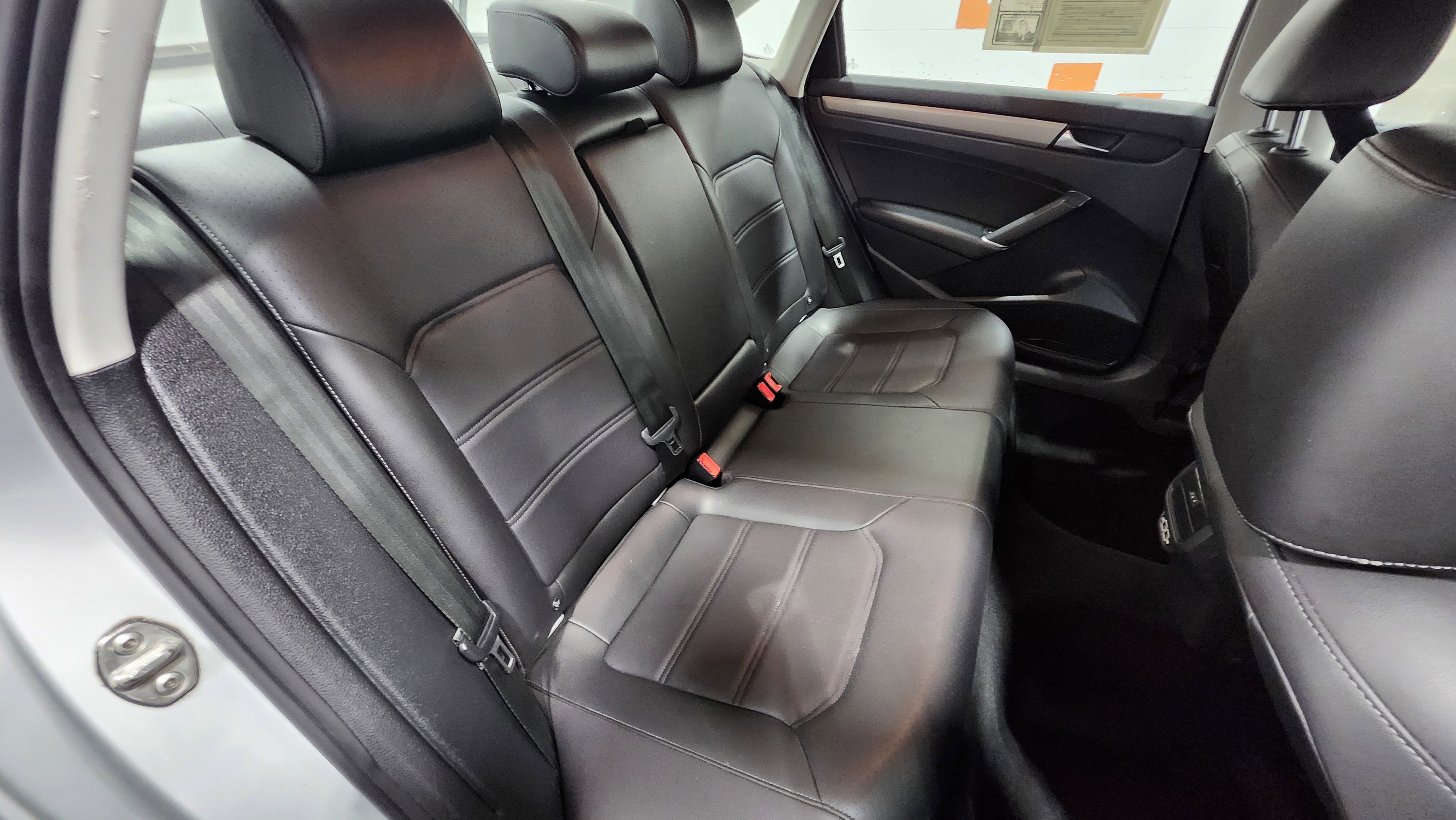 Used 2021 Volkswagen Passat 2.0T SE image 19