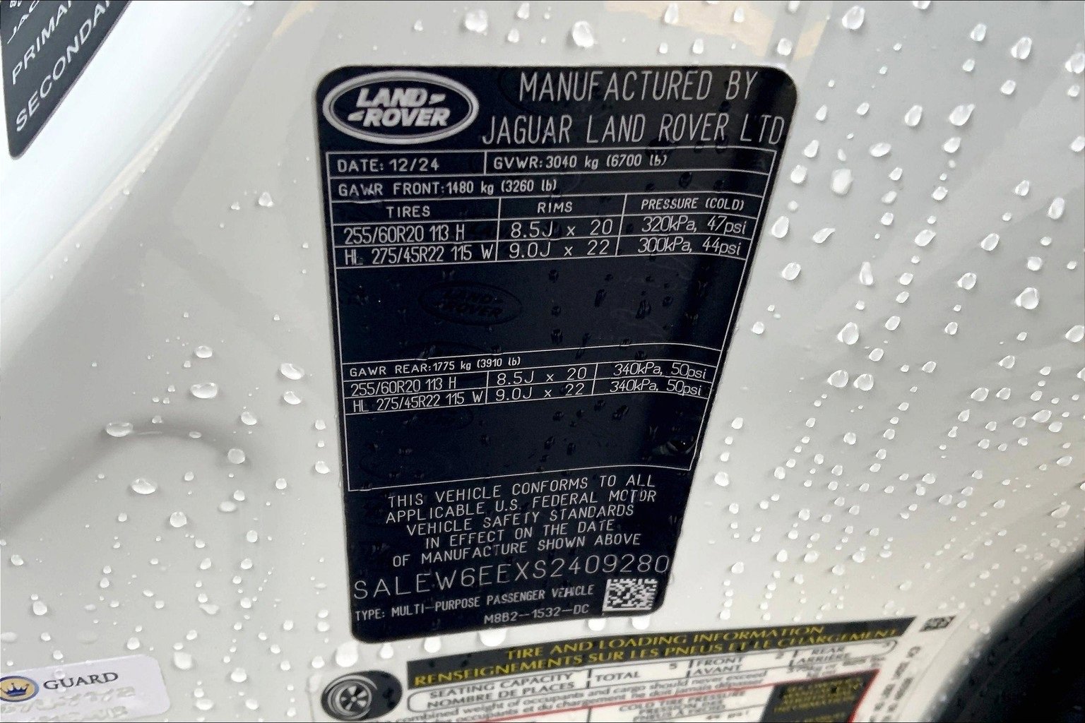 New 2025 Land Rover Defender 90 V8 image 18