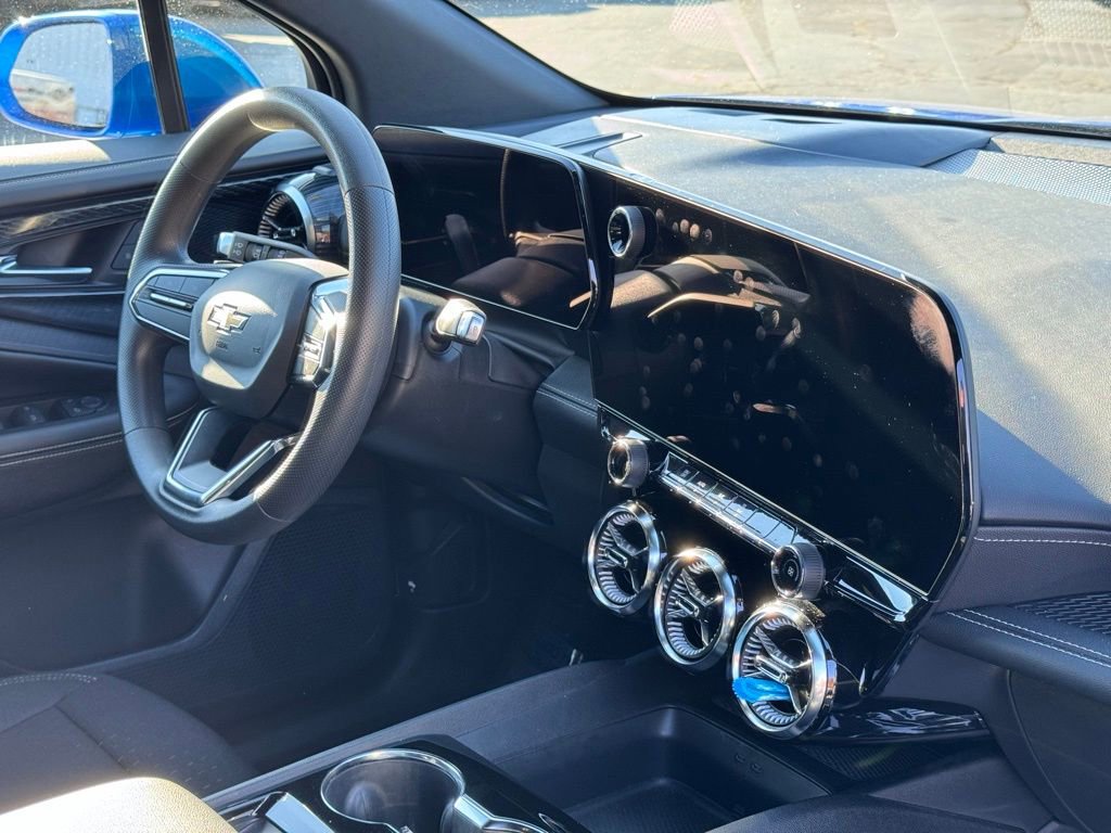 Used 2025 Chevrolet Blazer EV LT image 27