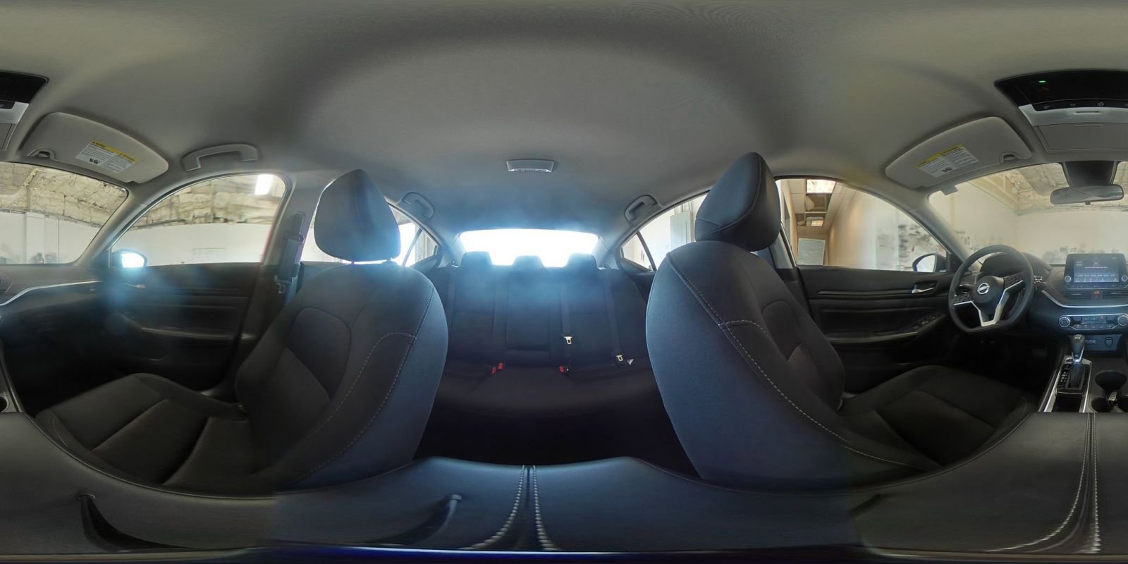 Used 2025 Nissan Altima 2.5 SV FWD image 42
