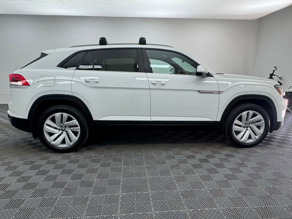 Used 2022 Volkswagen Atlas Cross Sport SE image 6