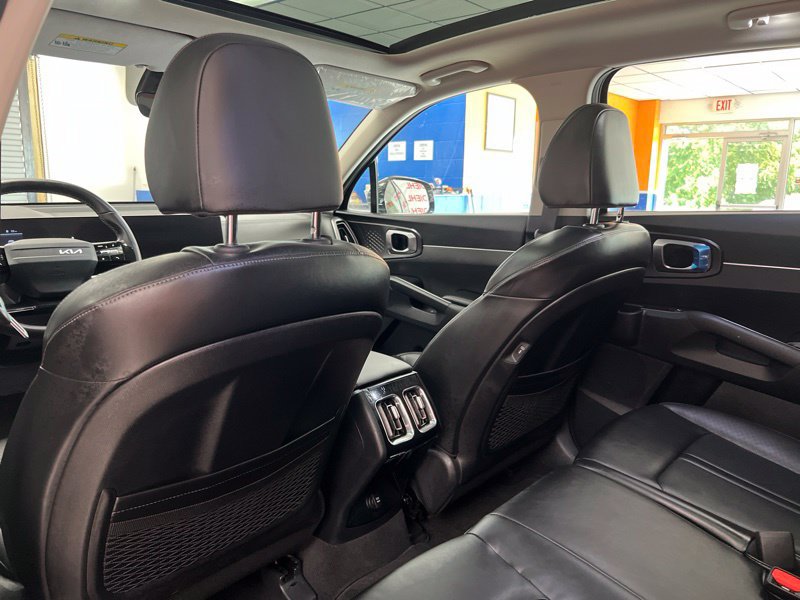 New 2026 Kia Sorento S w/ S Panoramic Sunroof Package FWD image 17