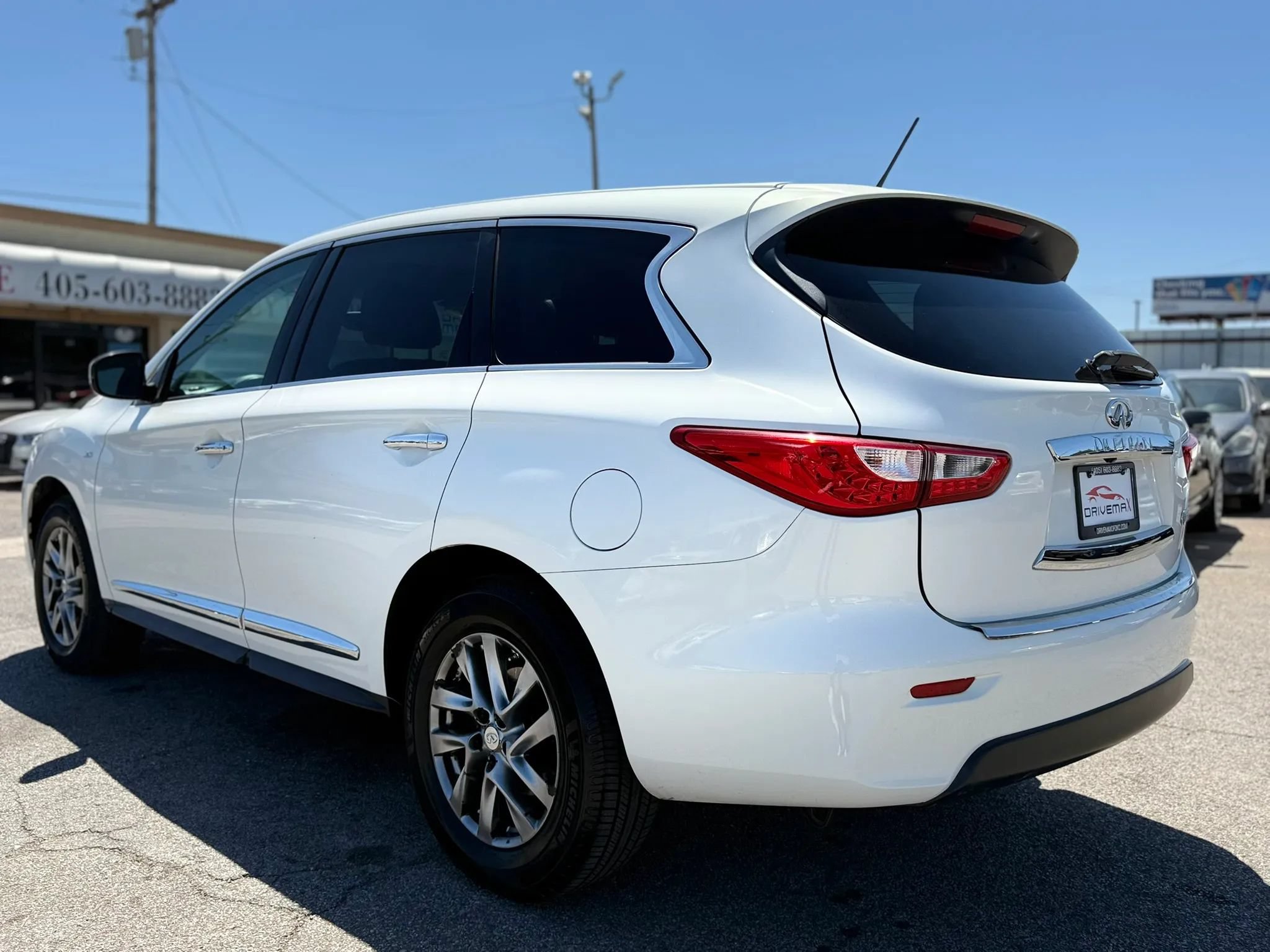 Used 2014 INFINITI QX60 Luxe w/ Premium Package AWD/4WD image 12