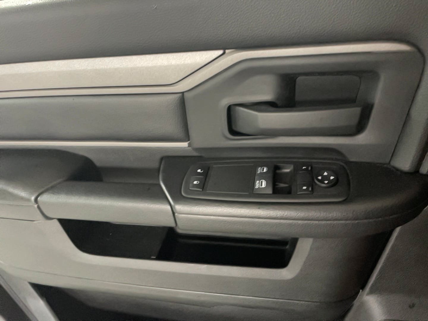 Used 2022 RAM 5500 Tradesman AWD/4WD image 19