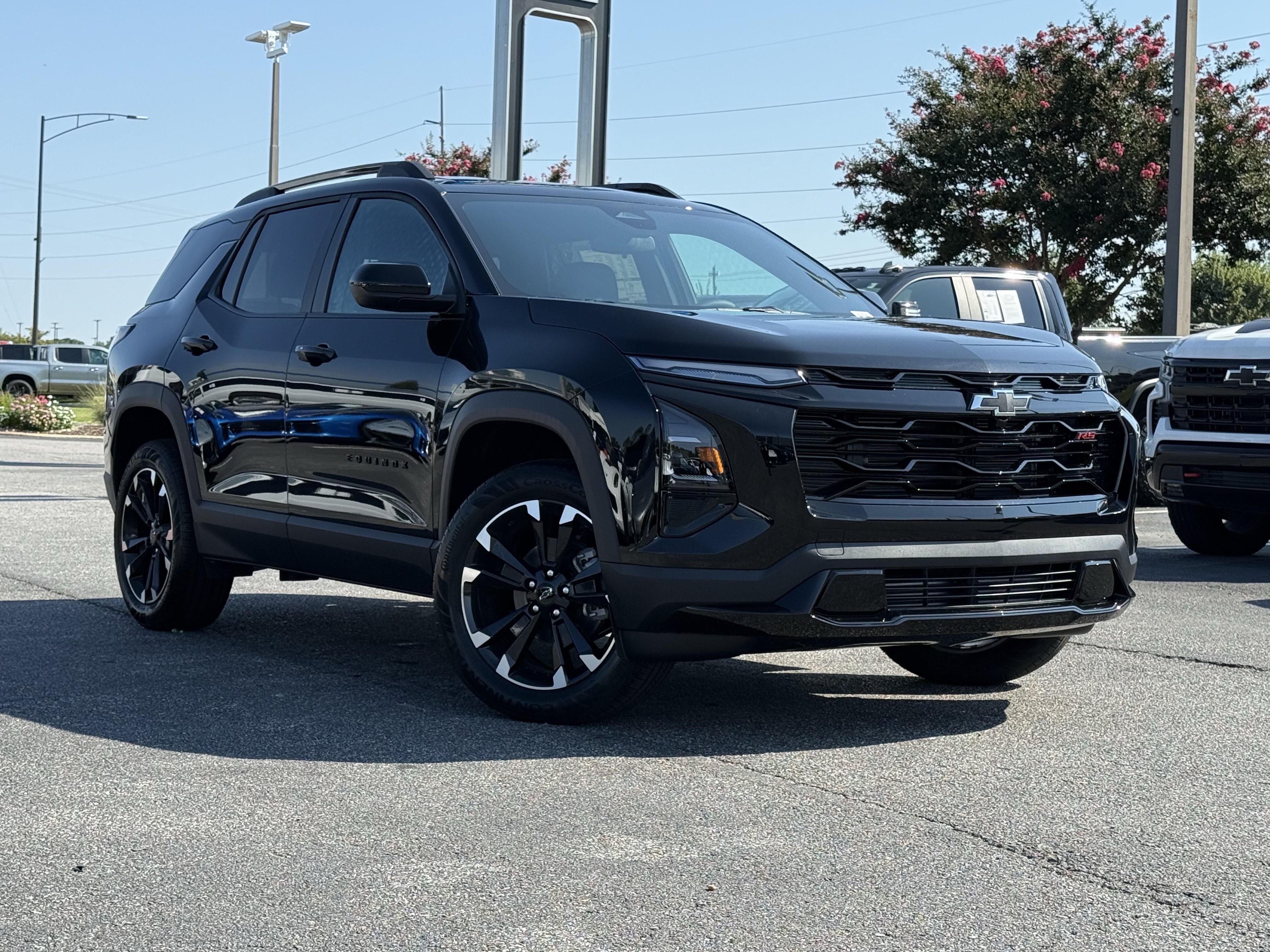 New 2027 Chevrolet Equinox RS FWD image 2