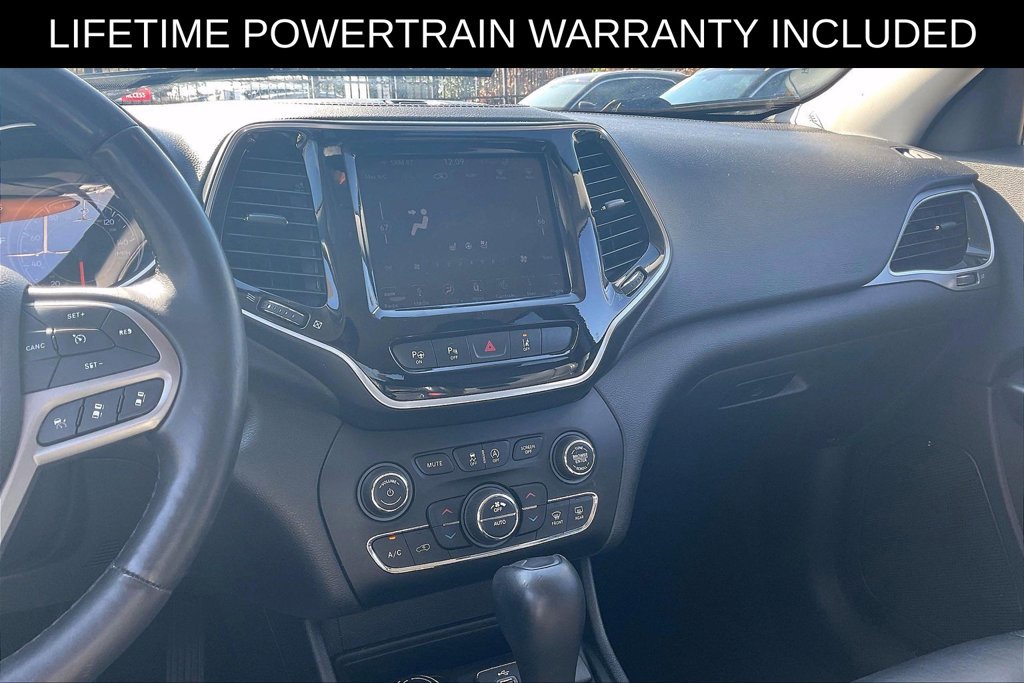 Used 2019 Jeep Cherokee Limited w/ Luxury Group AWD/4WD image 8