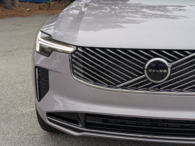 New 2026 Volvo XC90 B5 Core w/ Protection Package image 10