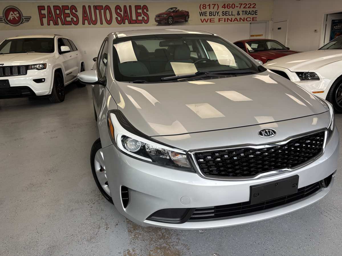 Used 2018 Kia Forte LX FWD image 2
