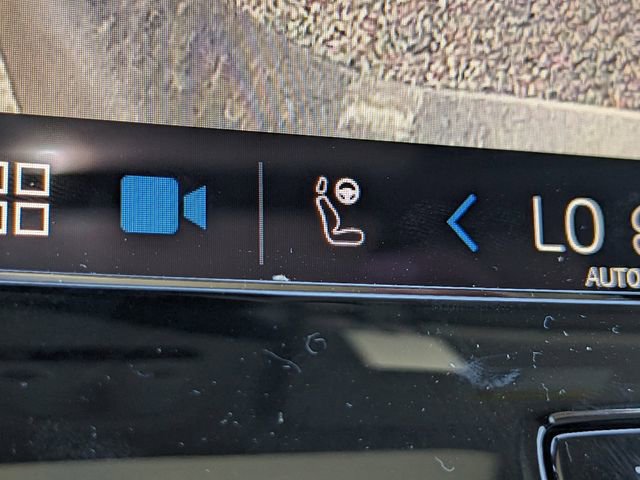 New 2025 Volvo XC40 B5 Plus w/ Protection Package Premier image 28