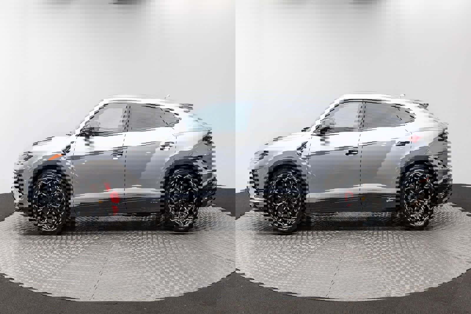 Used 2024 Lamborghini Urus Performante image 3