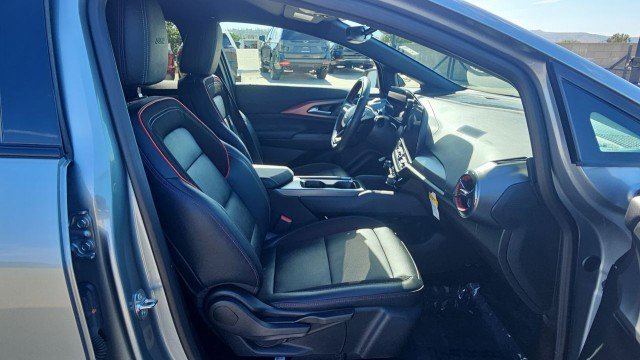 Used 2024 Chevrolet Equinox EV RS FWD image 26