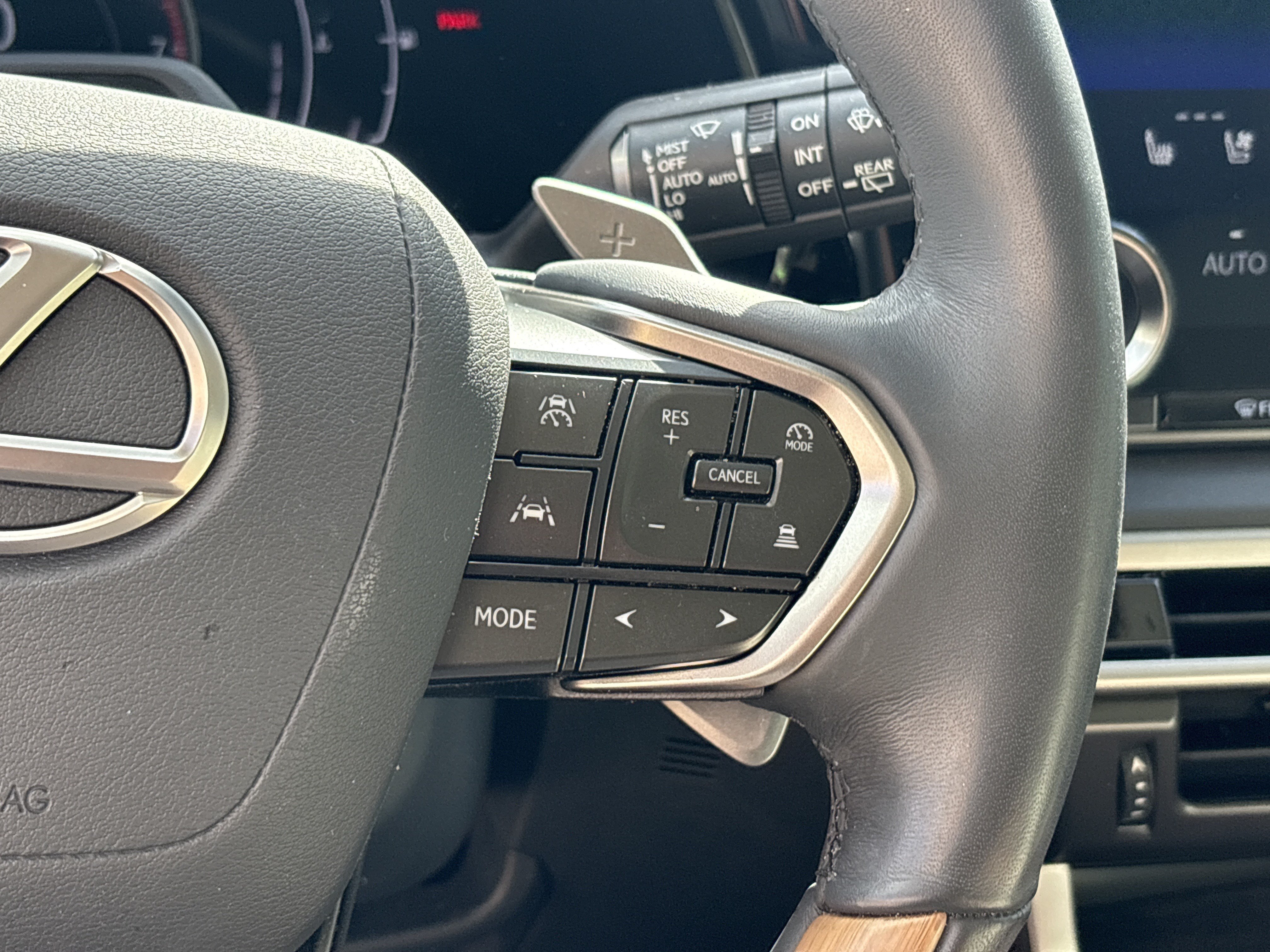Used 2023 Lexus RX 350 Premium w/ Cold Area Package AWD/4WD image 20