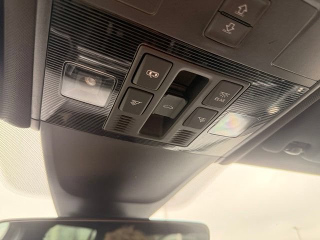 Certified 2024 Volkswagen Tiguan SE R-Line AWD/4WD image 27