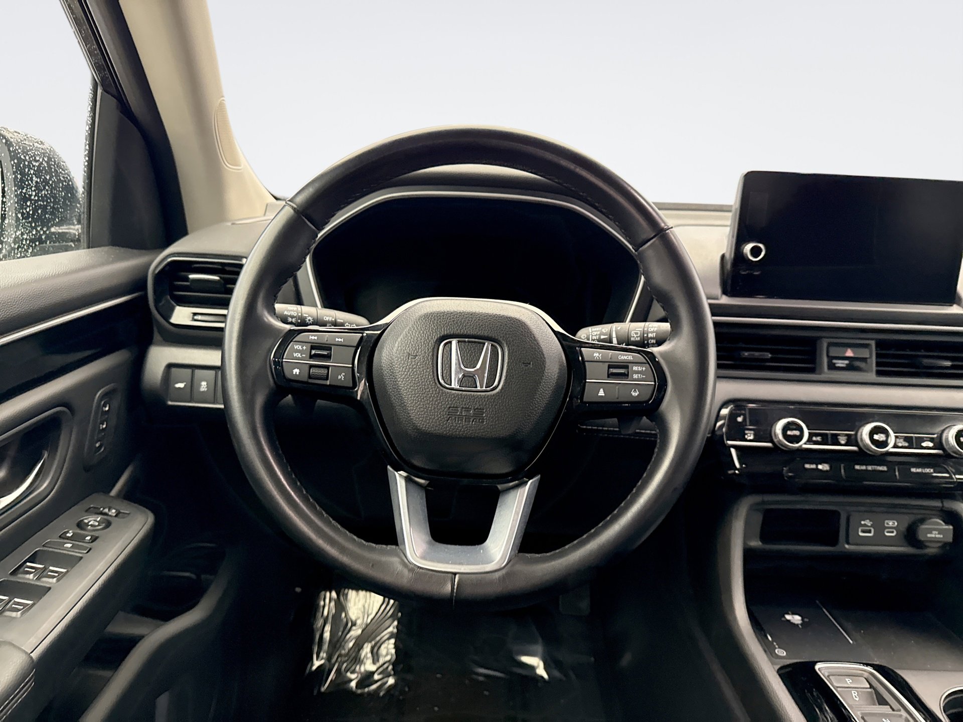 Used 2023 Honda Pilot EX-L image 12