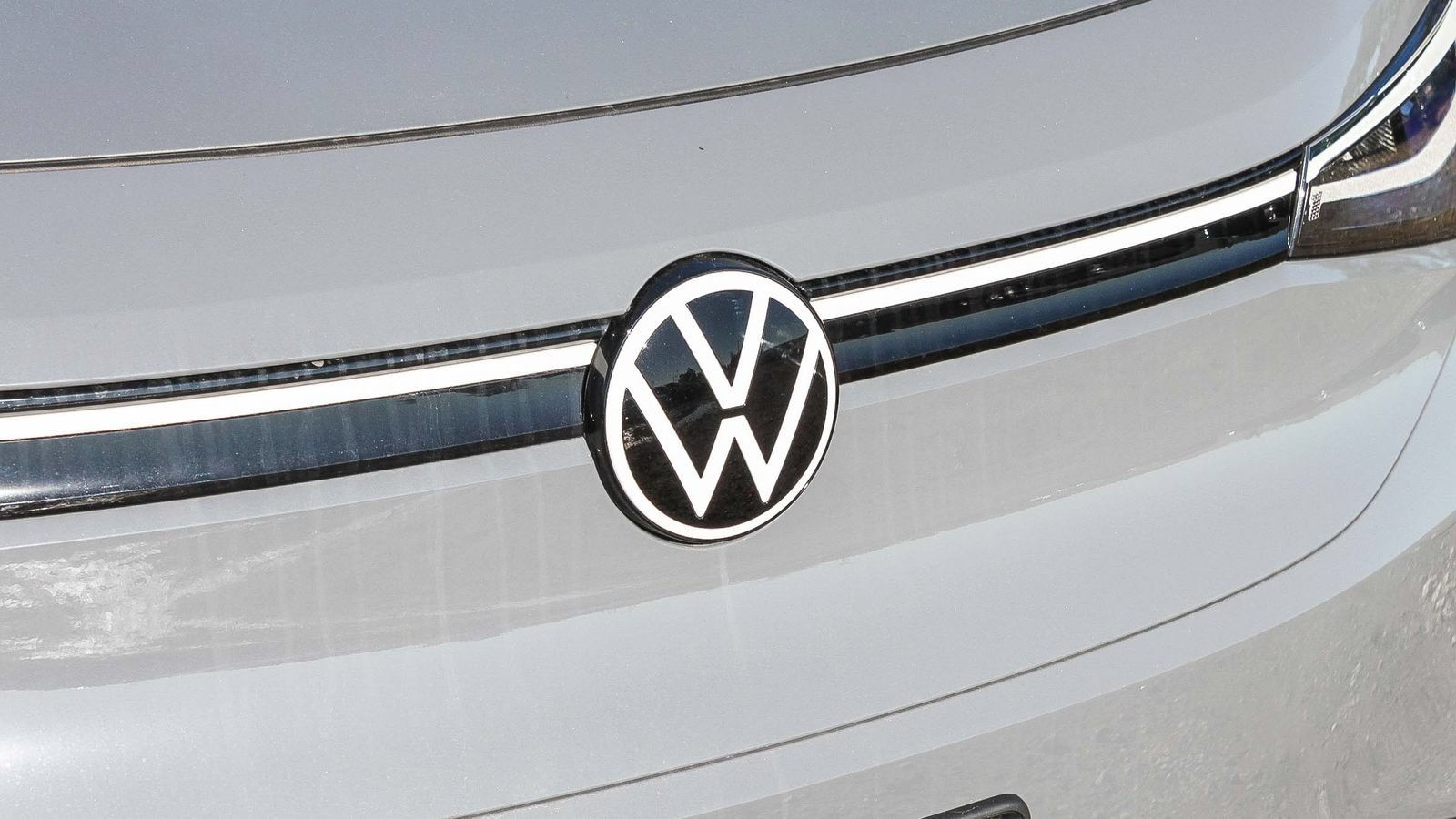 New 2025 Volkswagen ID.4 Pro AWD/4WD image 5