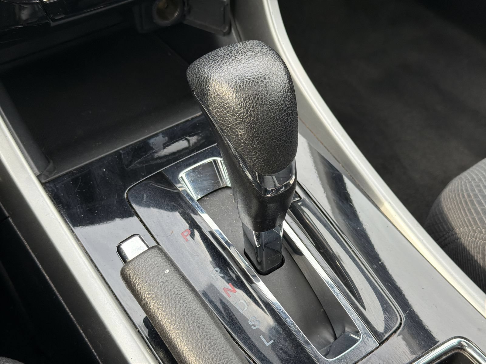 Used 2016 Honda Accord EX image 32