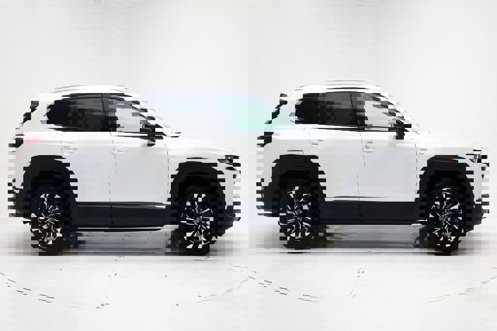 Used 2025 MAZDA CX-50 2.5 Hybrid w/ Premium Plus Pkg image 3