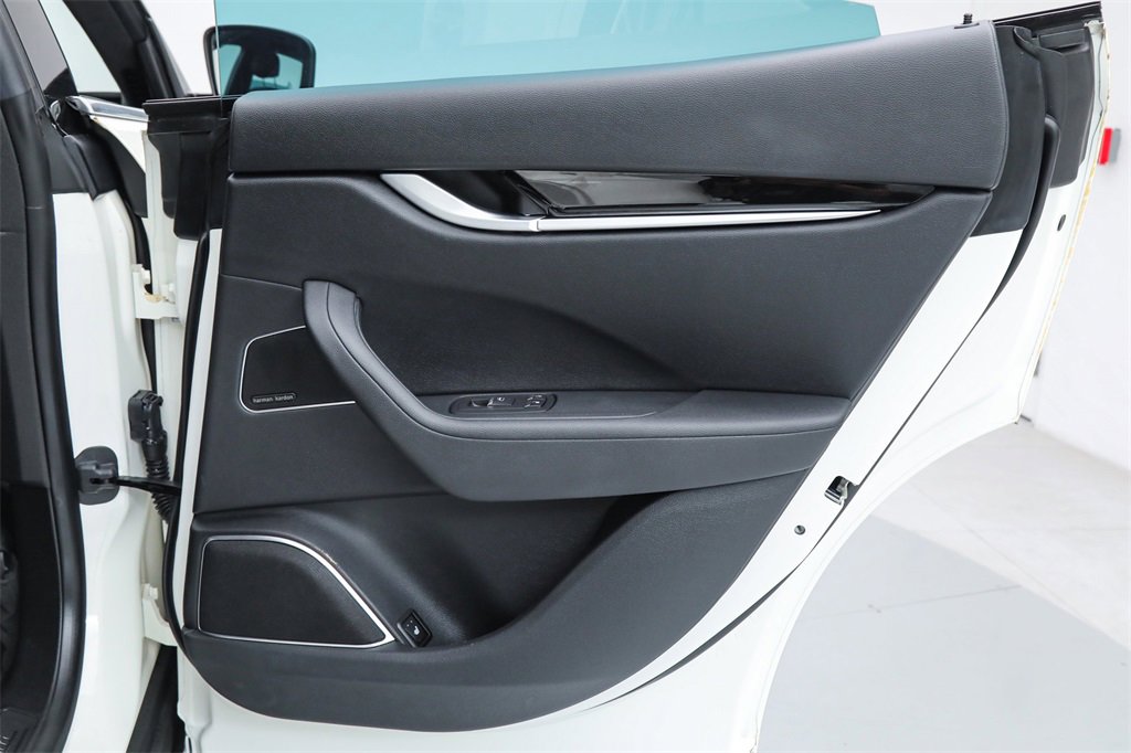 Certified 2023 Maserati Levante GT image 14