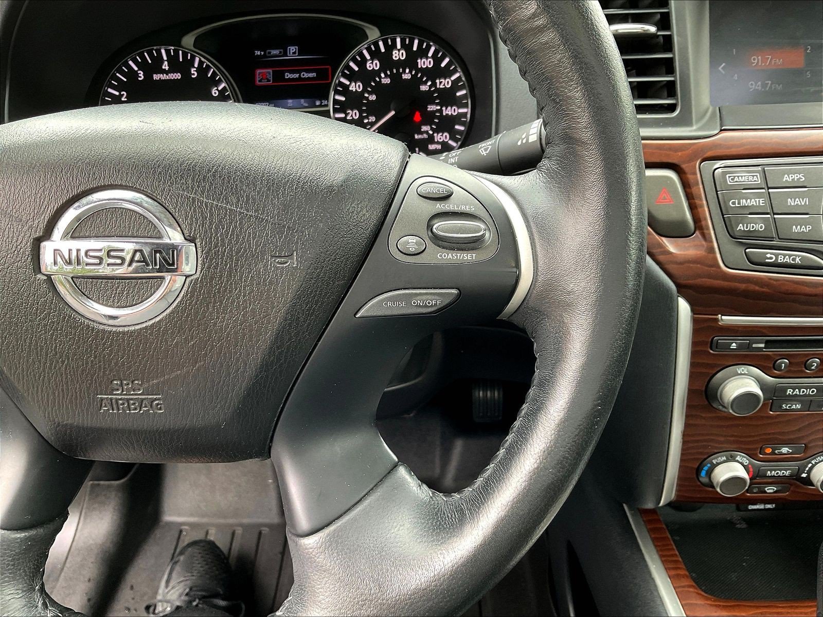 Used 2020 Nissan Pathfinder Platinum AWD/4WD image 12